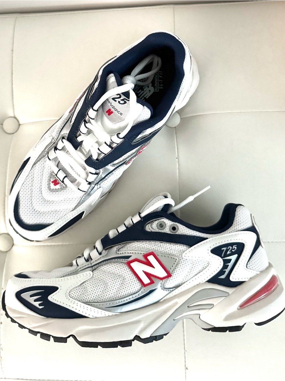 New Balance 725 White Navy Red Running Sneakers